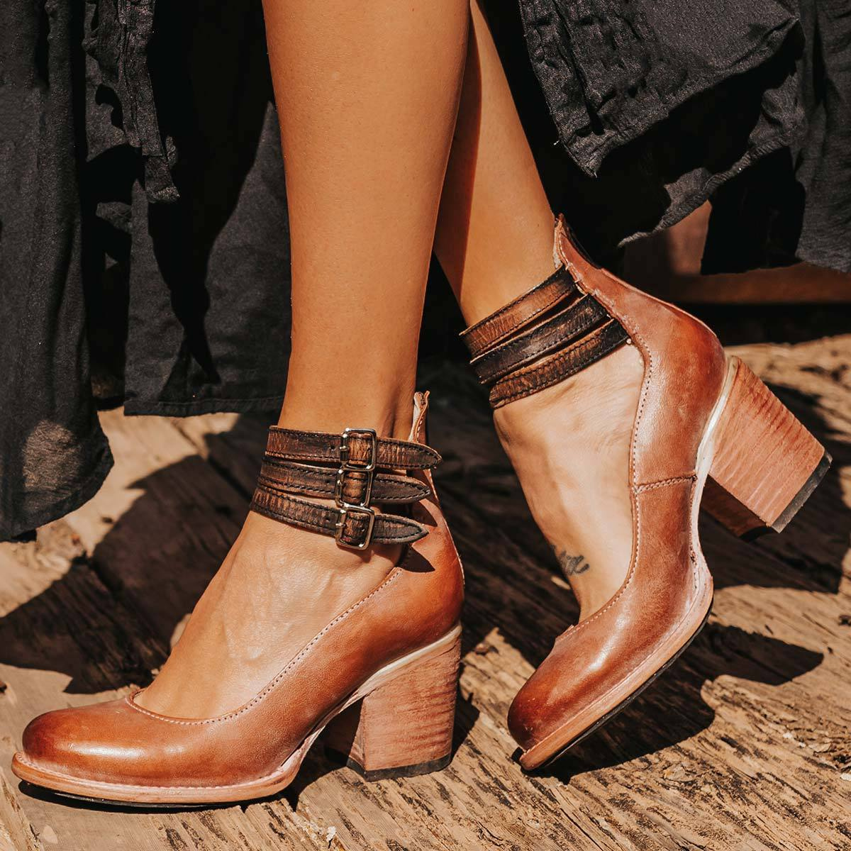 Dark Brown / 8 US | 39 EU