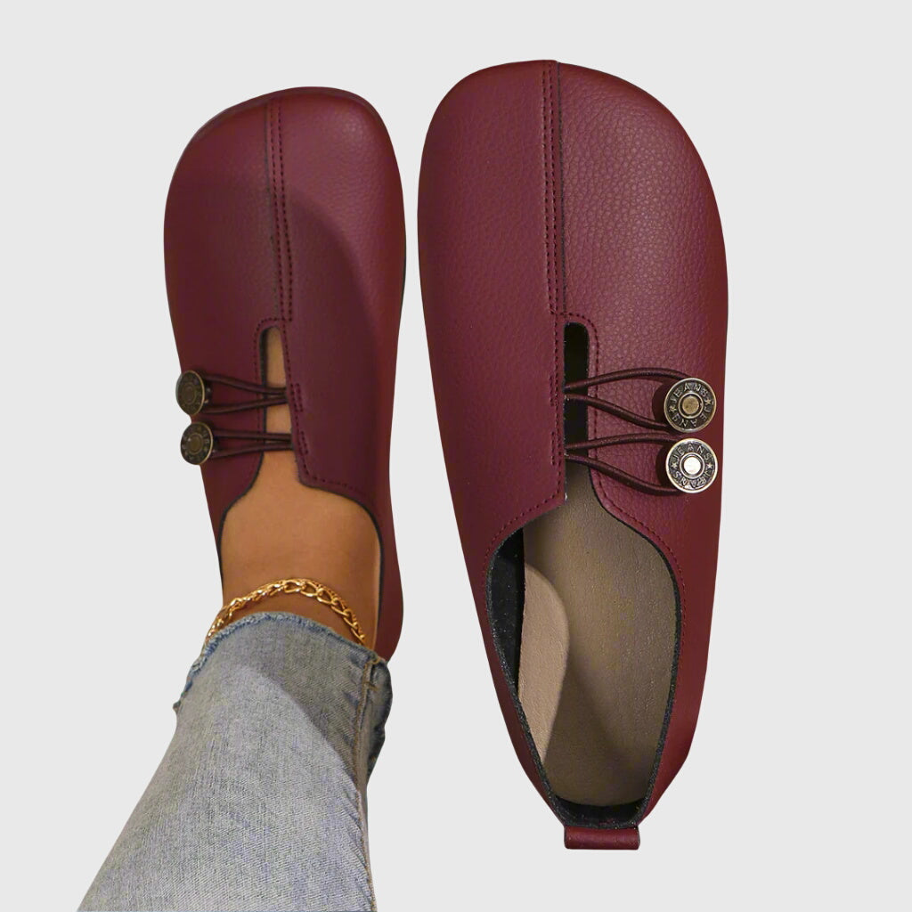 Red / 12 US | 43 EU