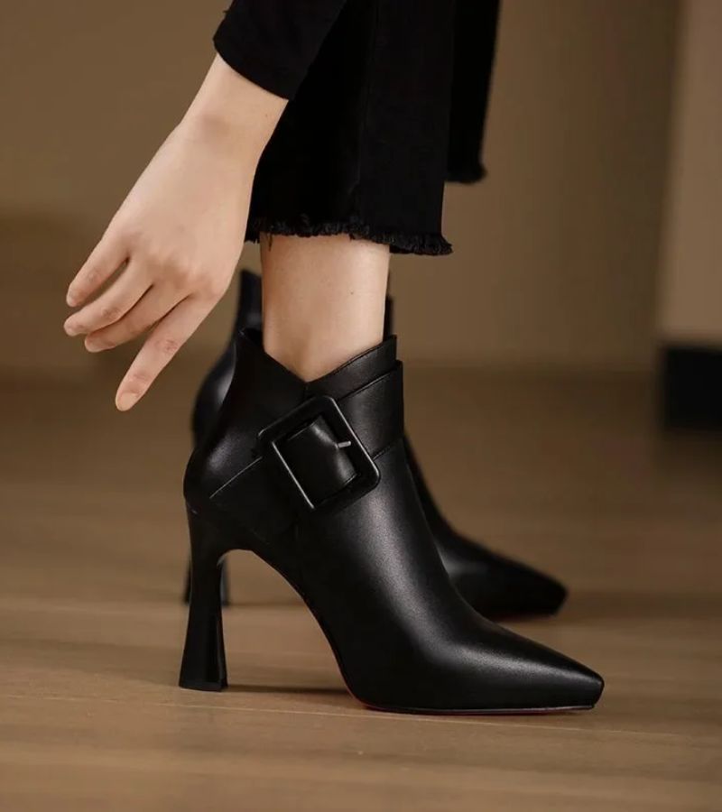 Black / 12 US | 43 EU