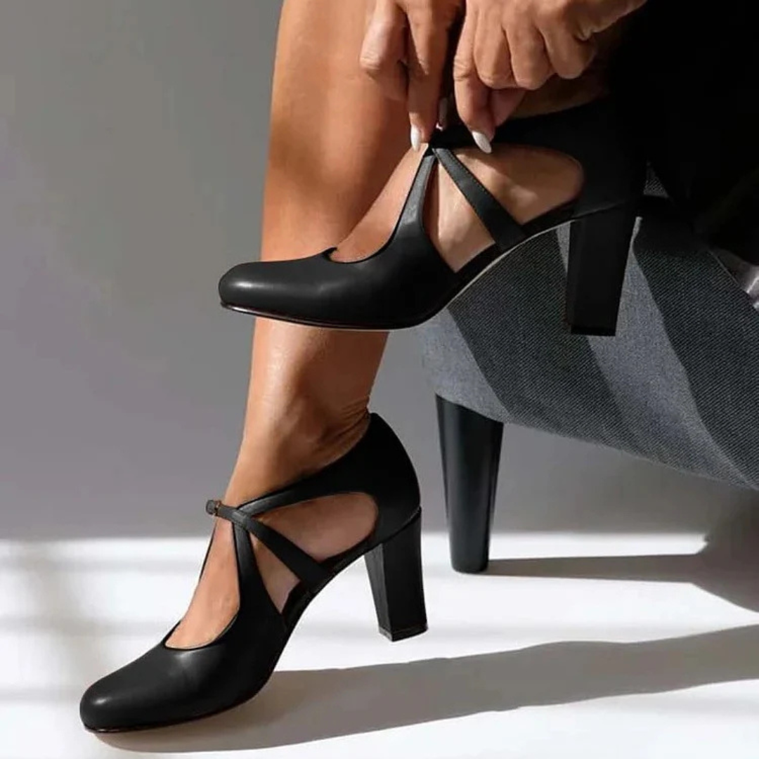 Black / 12