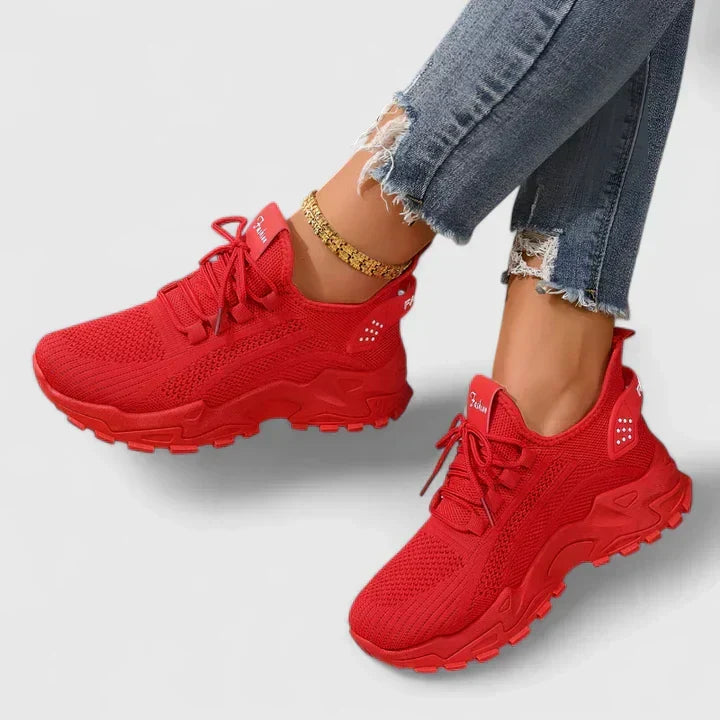 Red / 12 US | 43 EU
