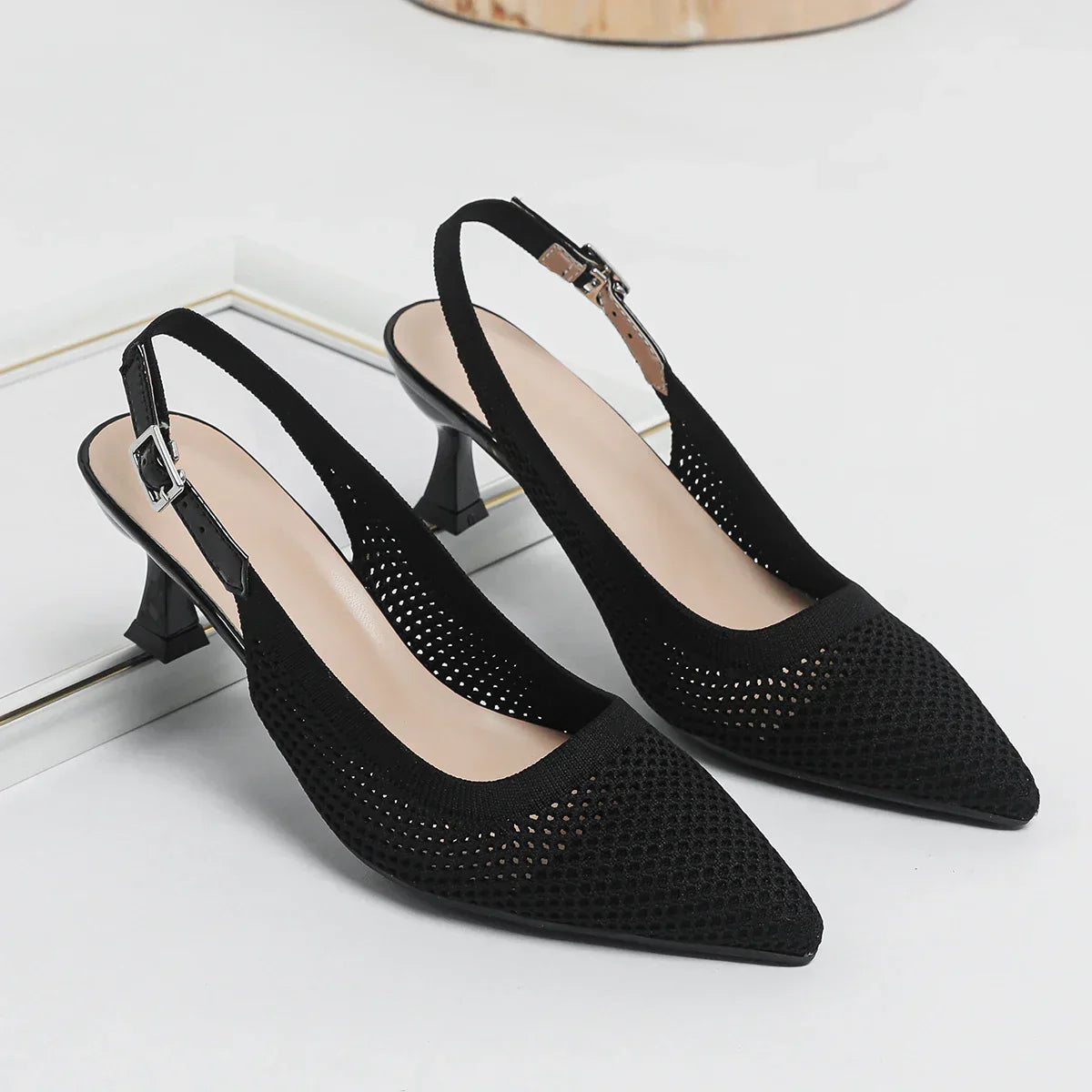Black / 12
