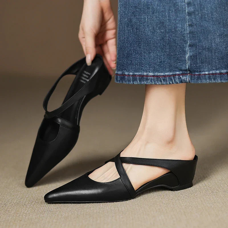 Black / 9